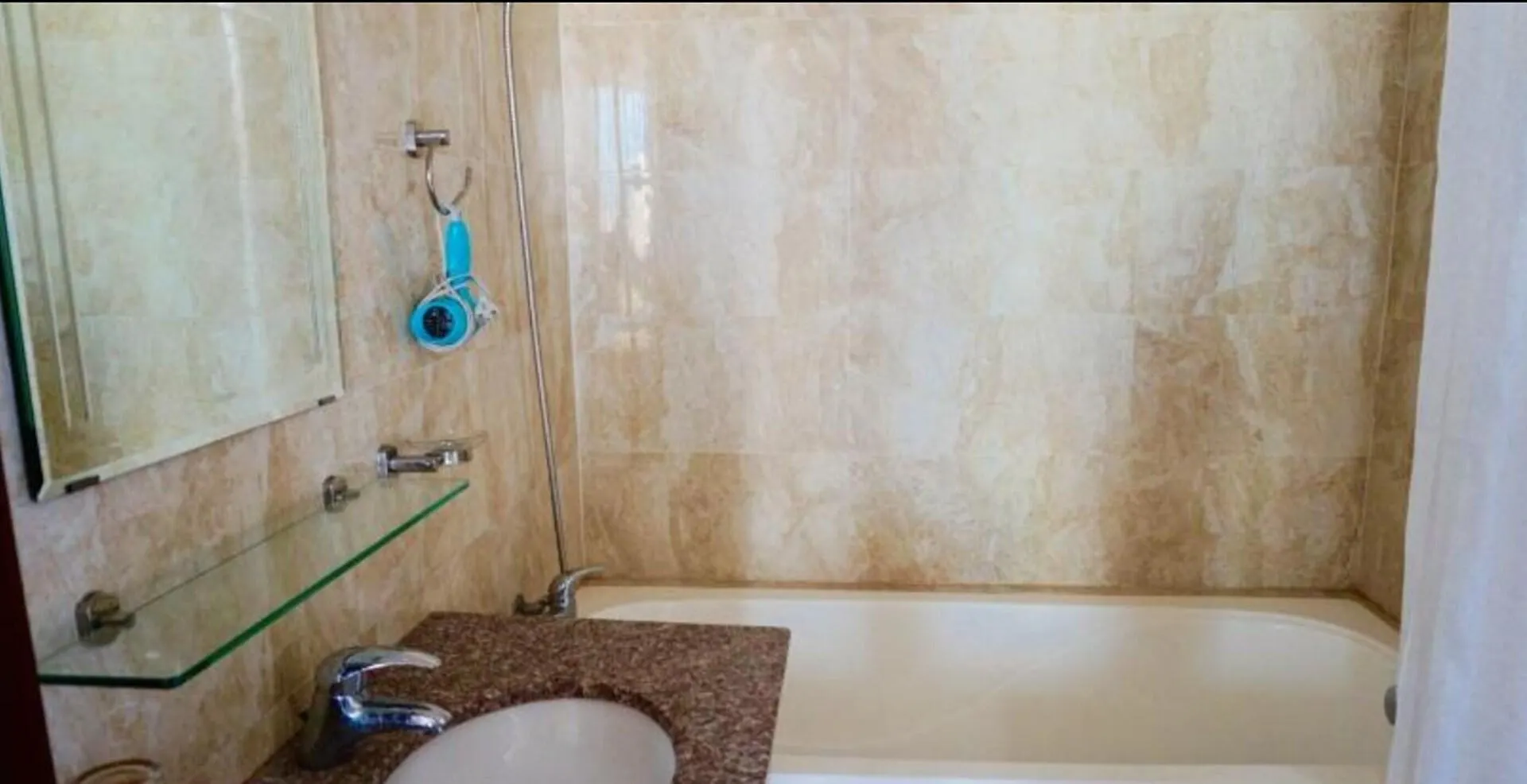 Nhat Linh Hotel & Suites Da Nang