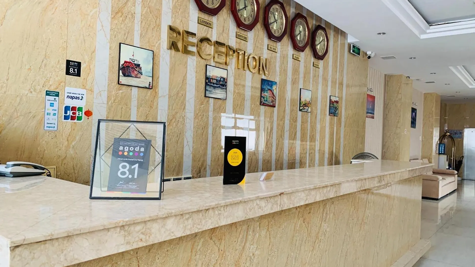 Nhat Linh Hotel & Suites Da Nang 3*,