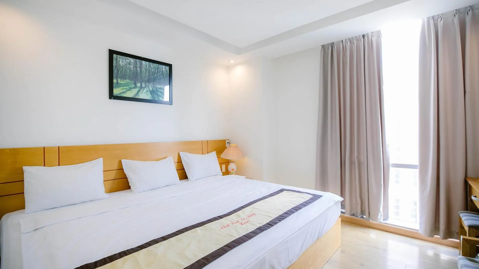 Nhat Linh Hotel & Suites Da Nang